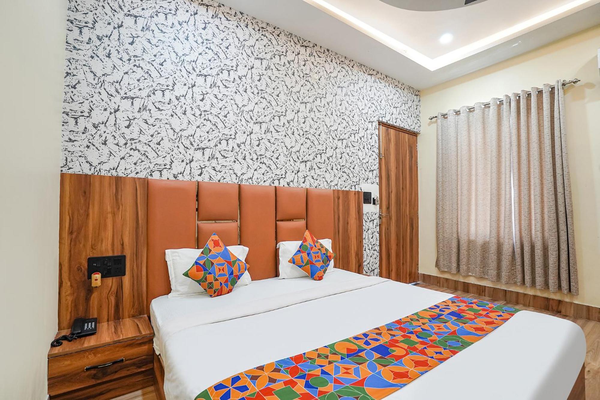 Fabhotel The Vrindavan Inn Exteriör bild