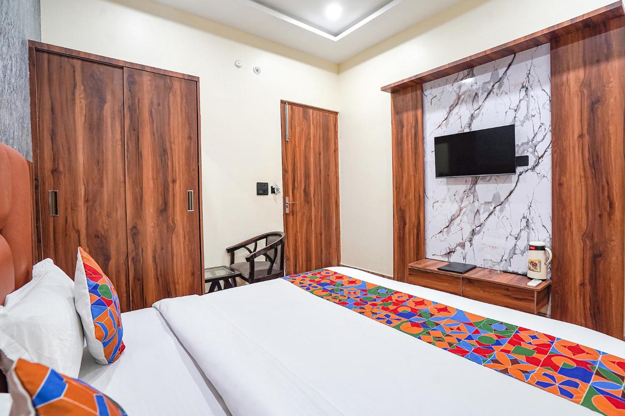 Fabhotel The Vrindavan Inn Exteriör bild